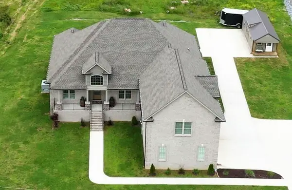 1742 Old Gallatin Rd, Portland, TN 37148