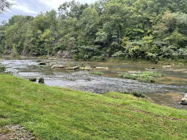 0 Cove Ln, Lawrenceburg, TN 38464