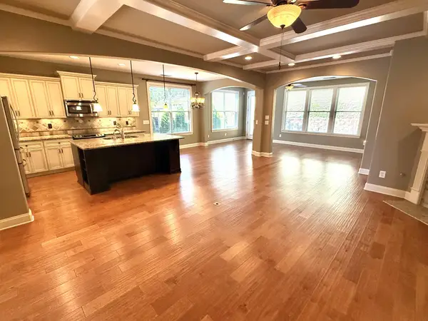 129 Tara Ln, Goodlettsville, TN 37072