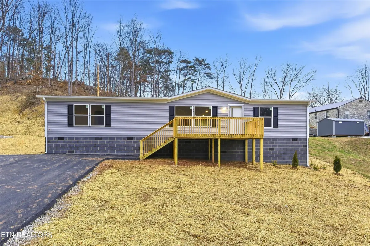 504 Short St, La Follette, TN 37766 - Image #1