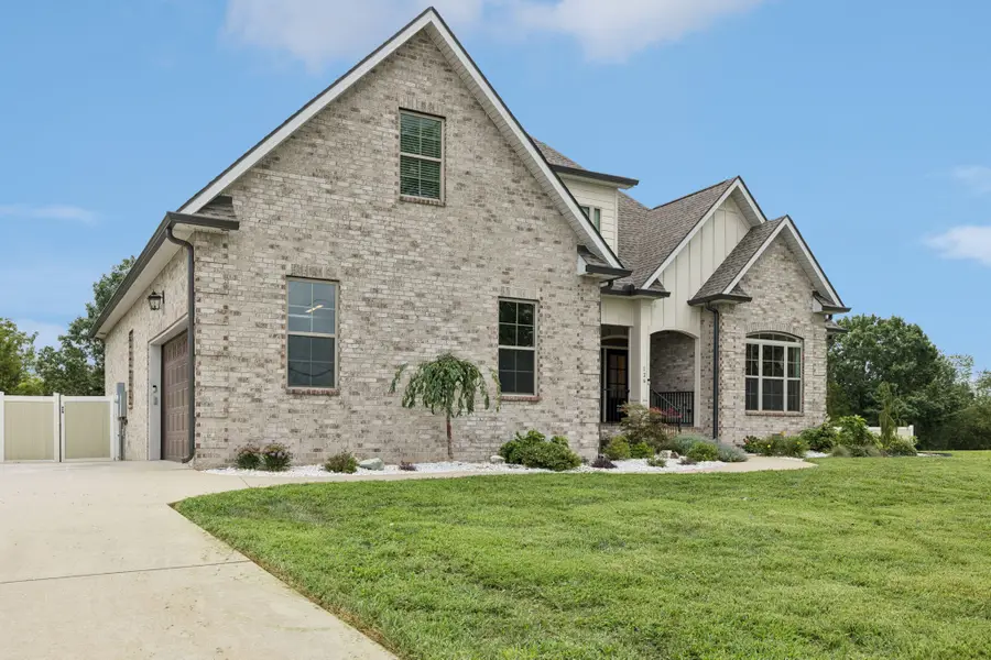 126 Tom Walker Dr, Beechgrove, TN 37018 - Image #2