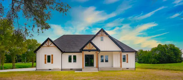 6748 Woodbury Hwy, Manchester, TN 37355