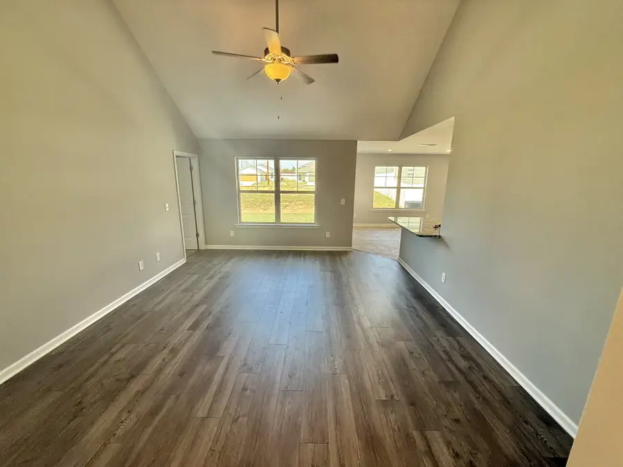 133 Stonehenge Circle, Manchester, TN 37355 - Image #2