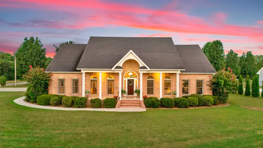 594 Waters Edge Dr, Estill Springs, TN 37330 - Image #2