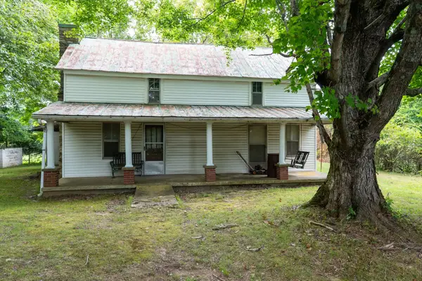 2882 Mobley Ridge Road, Duck River, TN 38454
