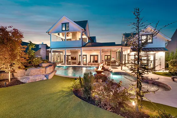 7048 Lanceleaf Dr, College Grove, TN 37046