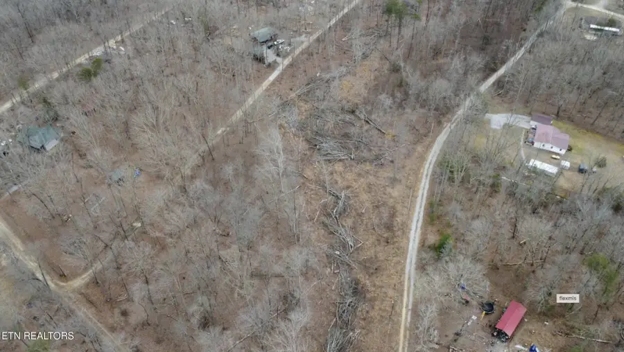 3 Tresa St, Crossville, TN 38572 - #3