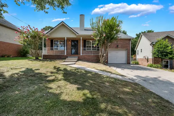 5413 Roxborough Pt, Hermitage, TN 37076