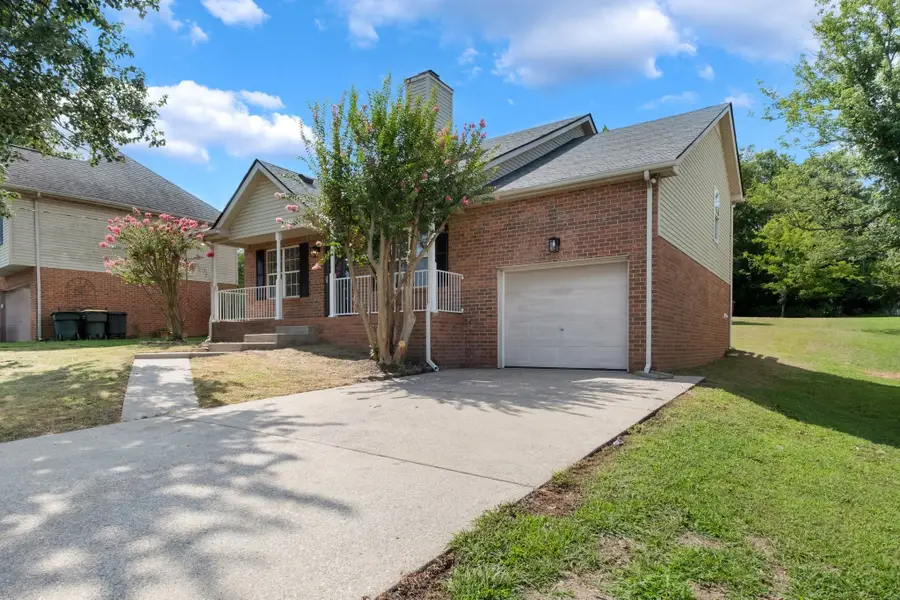 5413 Roxborough Pt, Hermitage, TN 37076 - Image #3