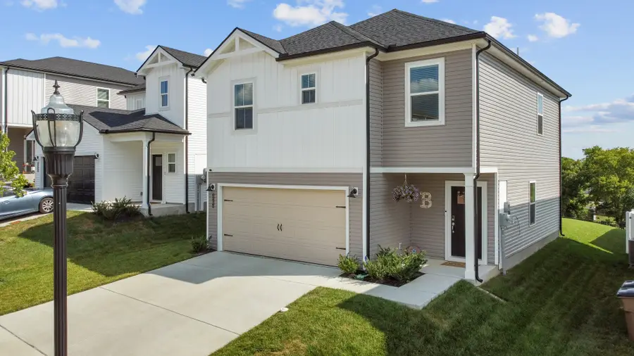 4264 Skyridge Dr, Nashville, TN 37207 - Image #2