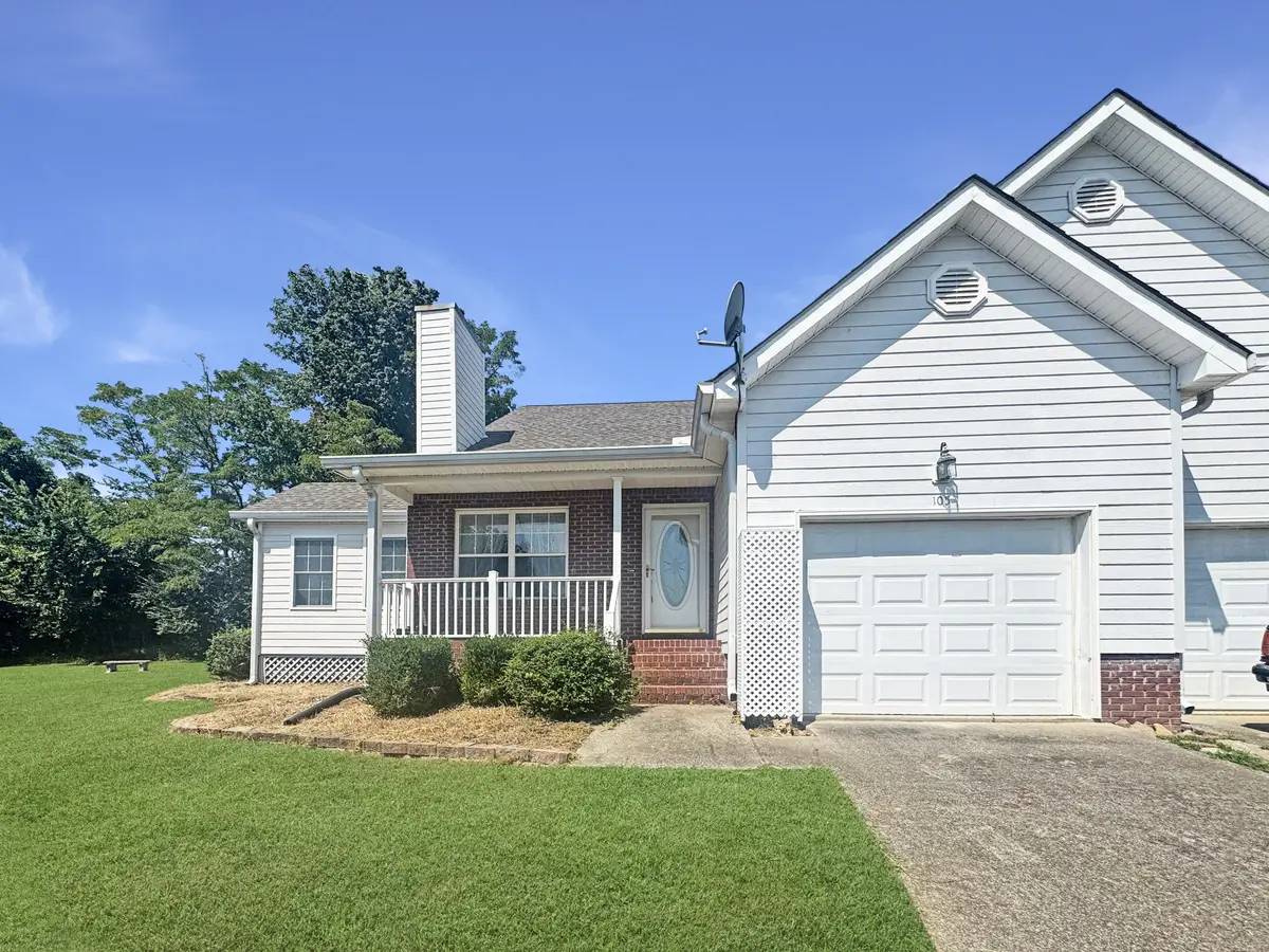 105 Rose Dr, Dover, TN 37058 - Image #1