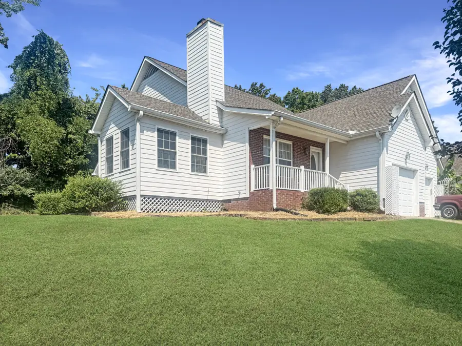 105 Rose Dr, Dover, TN 37058 - Image #2