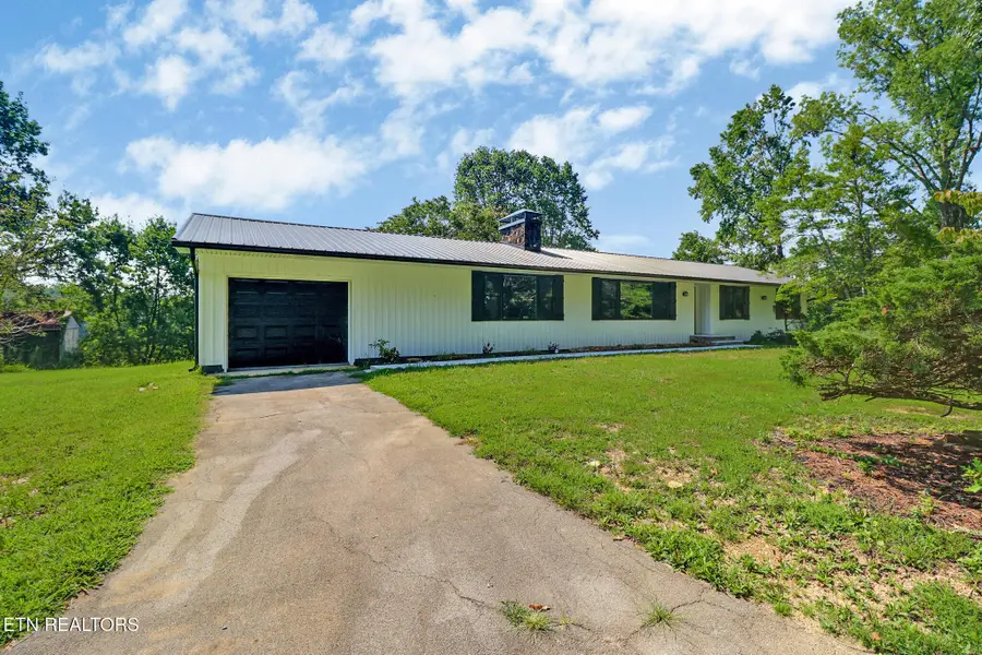 212 Copenhaver Rd Rd, Lenoir City, TN 37771 - Image #2