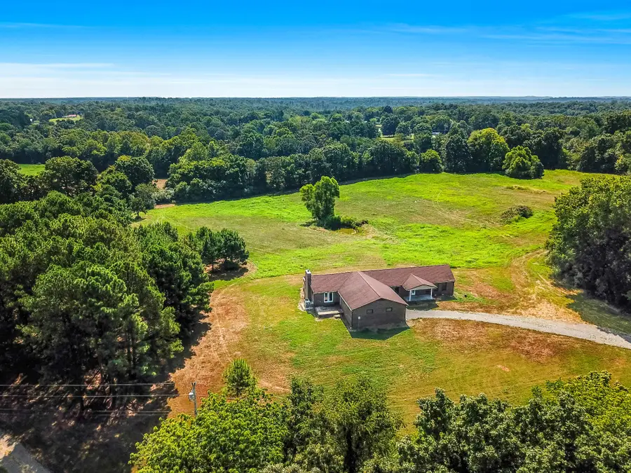 239 Wayne Threatt Rd, Dover, TN 37058 - Image #2