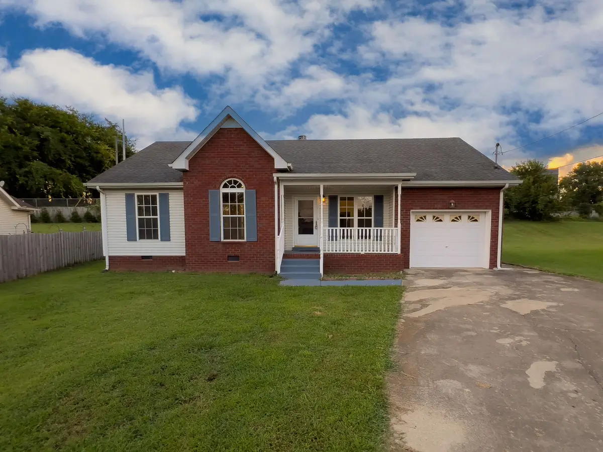 909 Avery Green Ct, Old Hickory, TN 37138 - Image #1