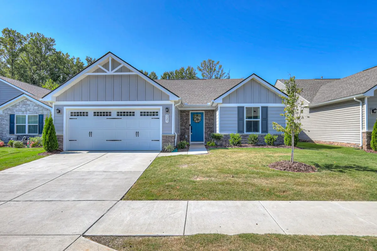 525 Streamview Dr, White House, TN 37188 - Image #1