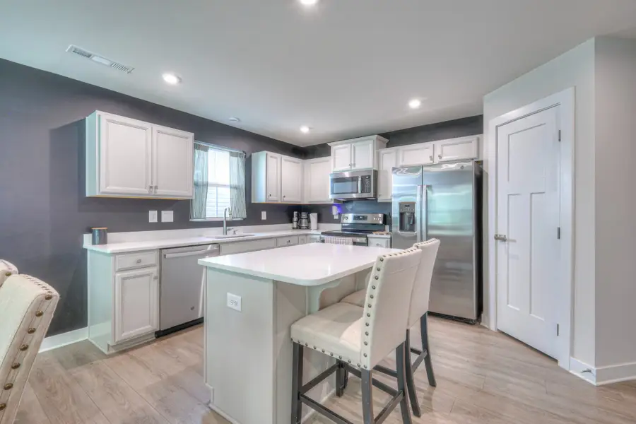 525 Streamview Dr, White House, TN 37188 - Image #3