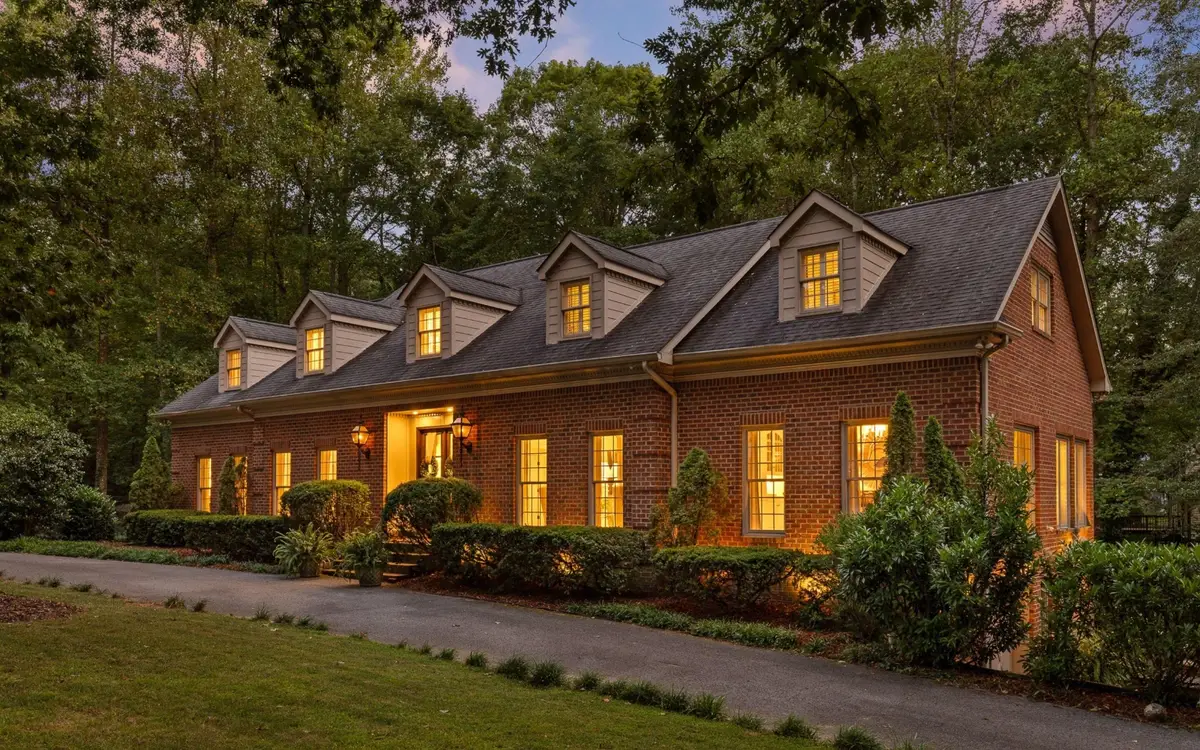 1239 Mountain Brook Circle, Signal Mountain, TN 37377 - #1
