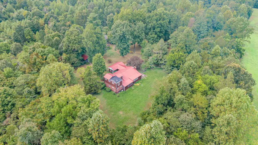 999 Stewart Rd, Dickson, TN 37055 - Image #2