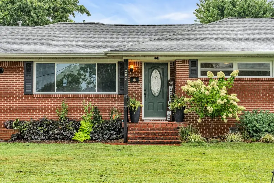 207 E Fort St, Tullahoma, TN 37388 - Image #3