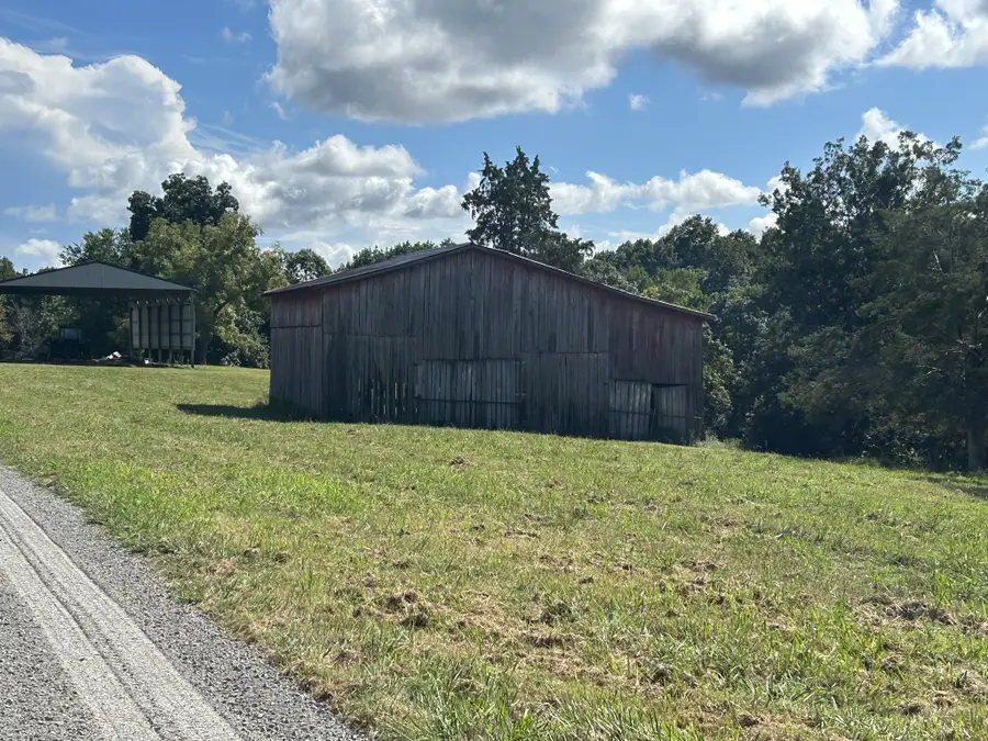 1036 Union Camp Rd, Lafayette, TN 37083 - Image #3