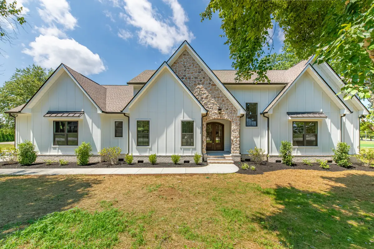 112 Stoneybrook Rd N, Columbia, TN 38401 - #1