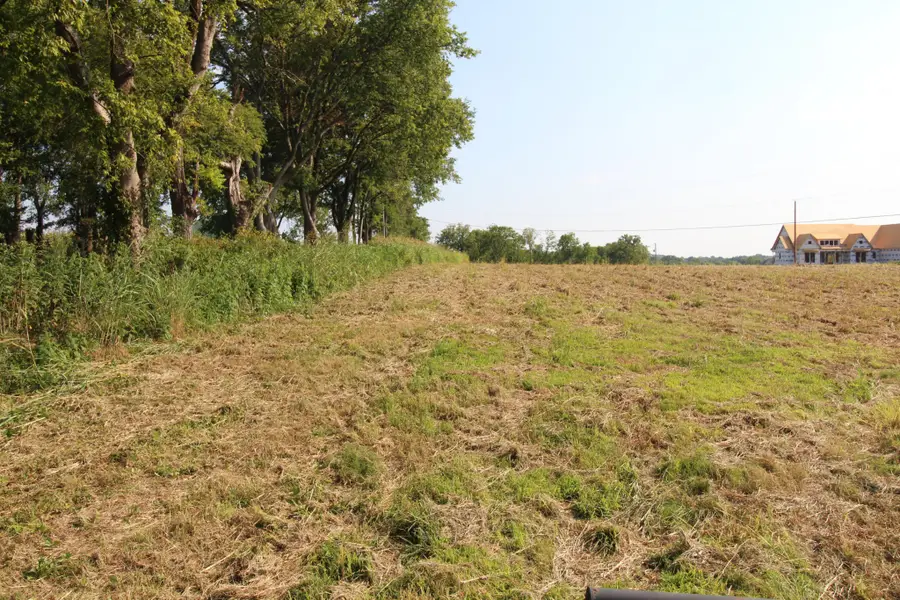 2716 Hartsville Pike, Castalian Springs, TN 37031 - Image #2