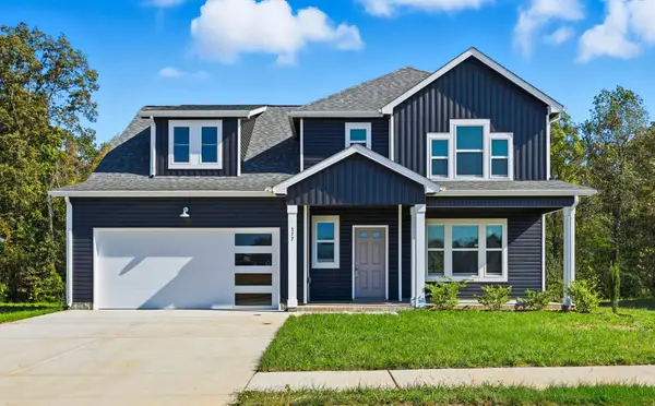 377 Galway Dr, Clarksville, TN 37042