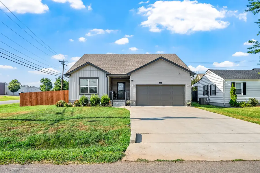 201 Burch Rd, Clarksville, TN 37042 - #2