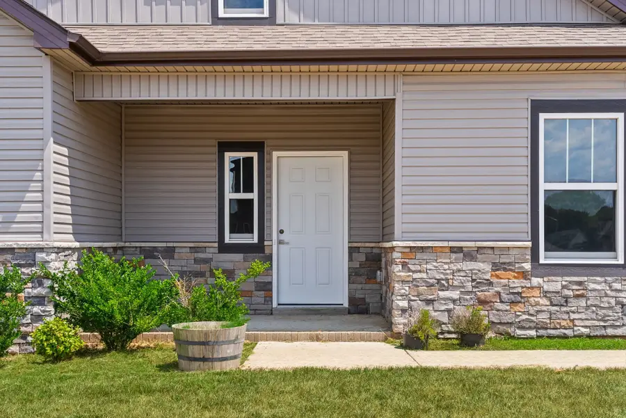 805 Winslow St, Clarksville, TN 37042 - #3