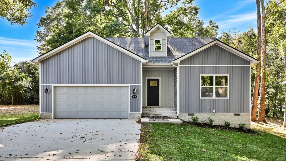 704 Eva Dr, Clarksville, TN 37042 - #1