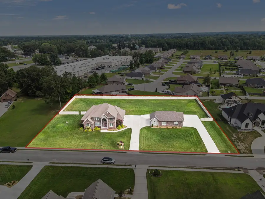 422 Heritage Cir, Manchester, TN 37355 - Image #2