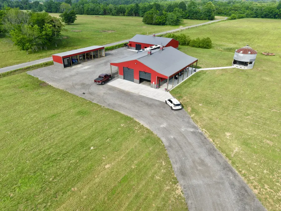 2098 Longview Rd, Bell Buckle, TN 37020 - Image #3