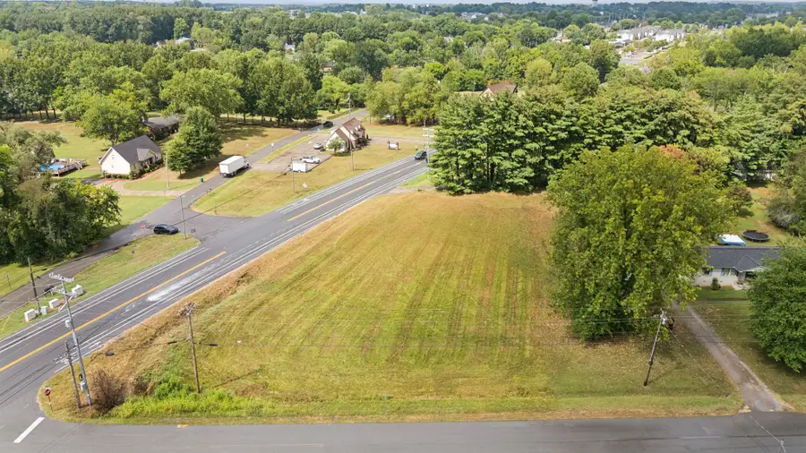 100 Rolling Acres Dr, White House, TN 37188 - Image #3