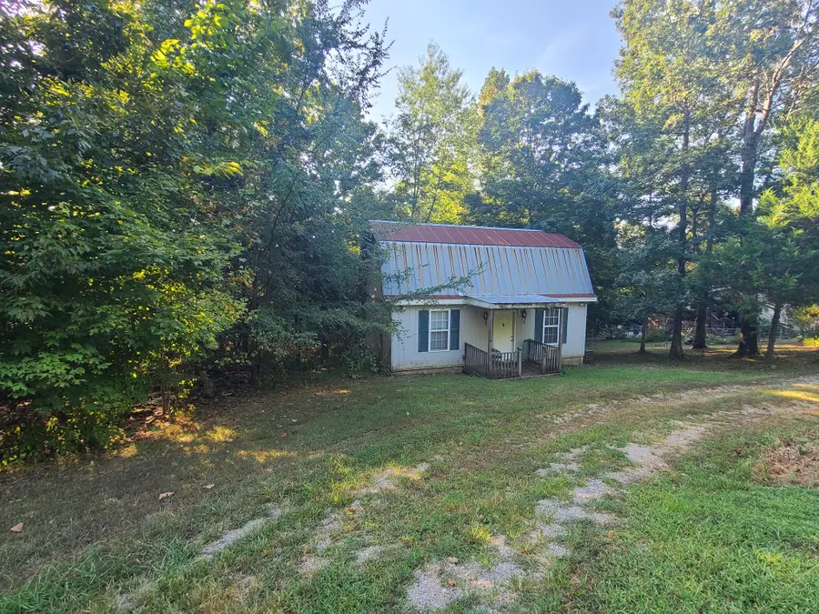 477 Leatherwood Lake Rd, Stewart, TN 37175 - Image #2