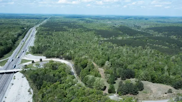 2 Birdsong Rd N, Holladay, TN 38341