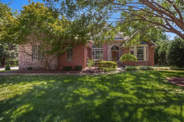 1504 Winterberry Dr, Murfreesboro, TN 37130