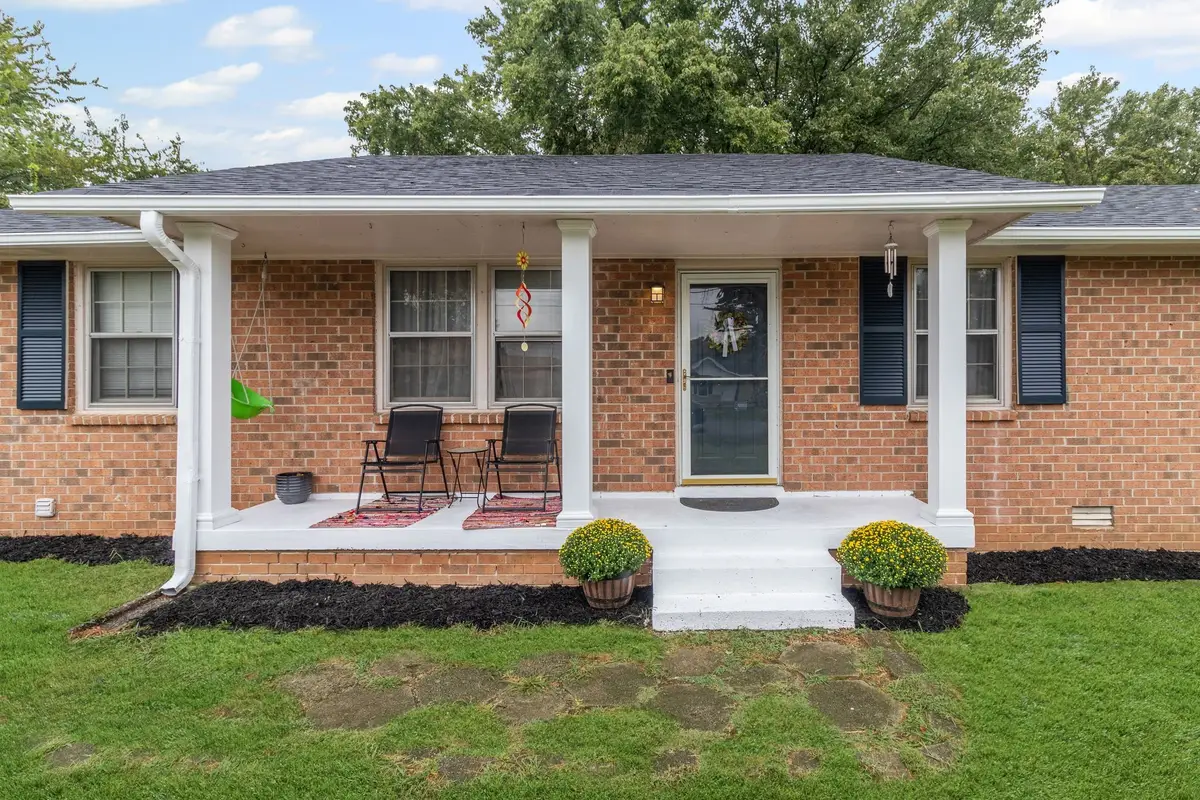 105 Pleasant Dr, Smyrna, TN 37167 - Image #1