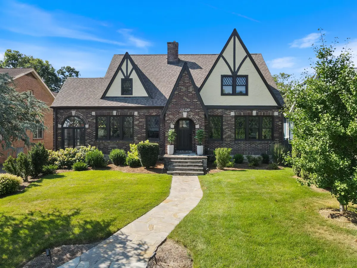 2809 Acklen Ave, Nashville, TN 37212 - Image #1