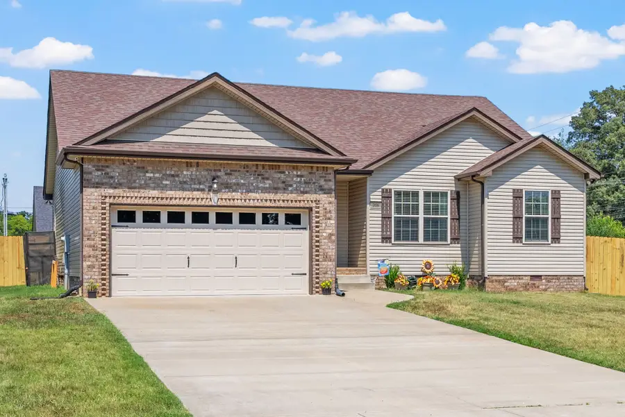 206 Azalea Dr, Oak Grove, KY 42262 - Image #2