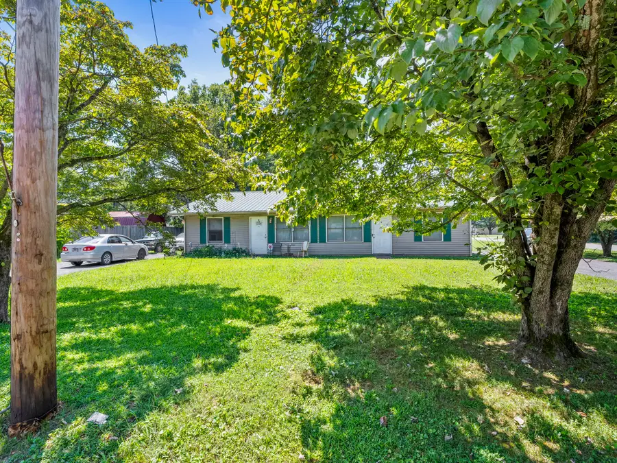 909 Cumberland St, Decherd, TN 37324 - Image #2