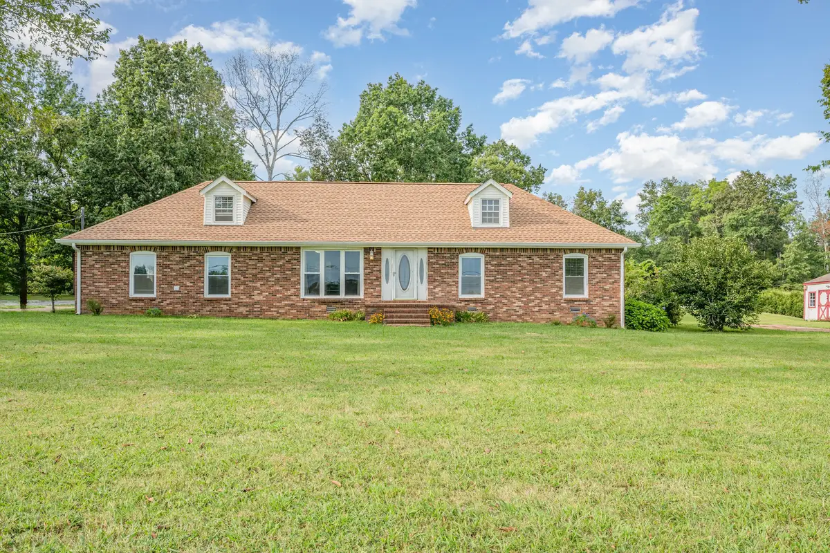 2150 Blackwell Rd, Chapel Hill, TN 37034 - Image #1