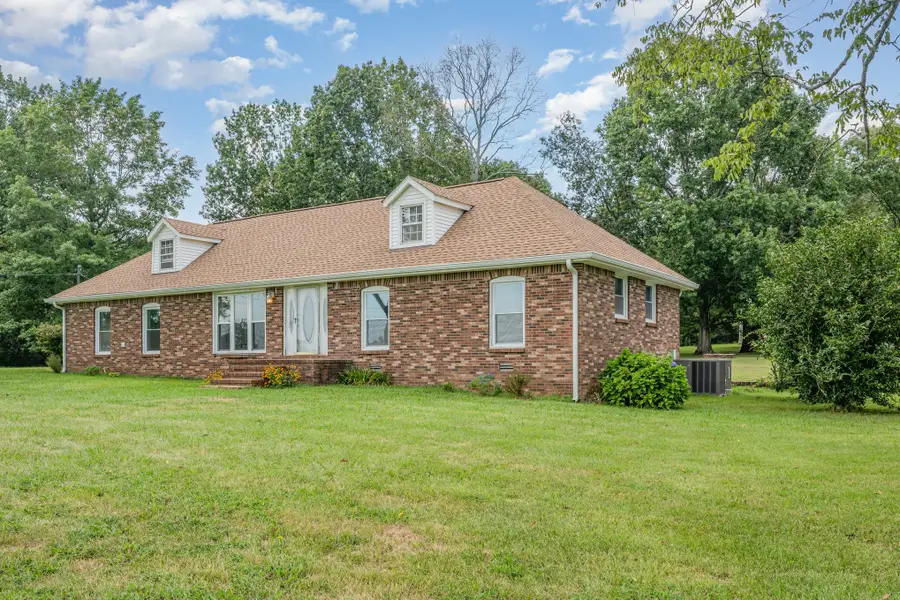 2150 Blackwell Rd, Chapel Hill, TN 37034 - Image #2