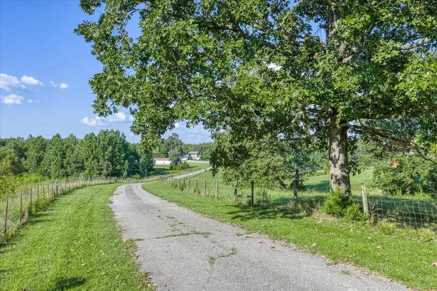 3916 Indian Mound Rd, Sparta, TN 38583 - Image #2