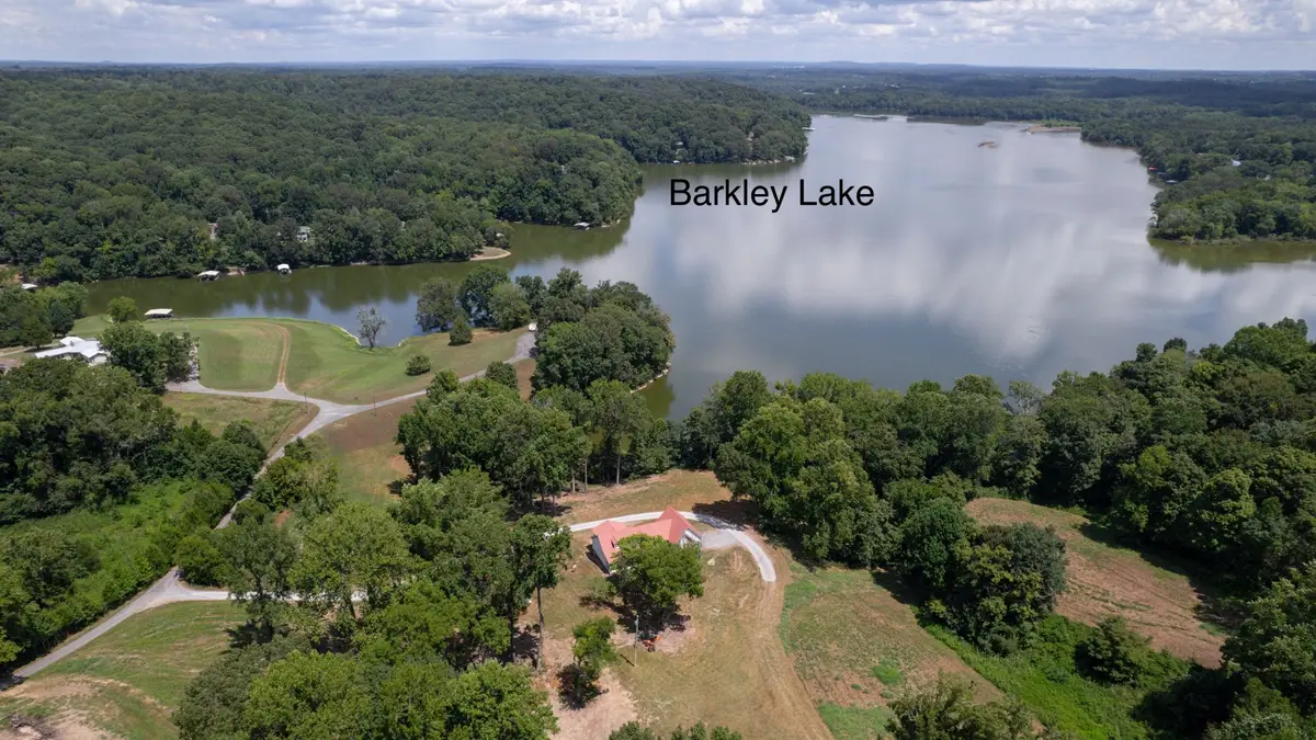 242 Woodruff Ln, Cadiz, KY 42211 - Image #1