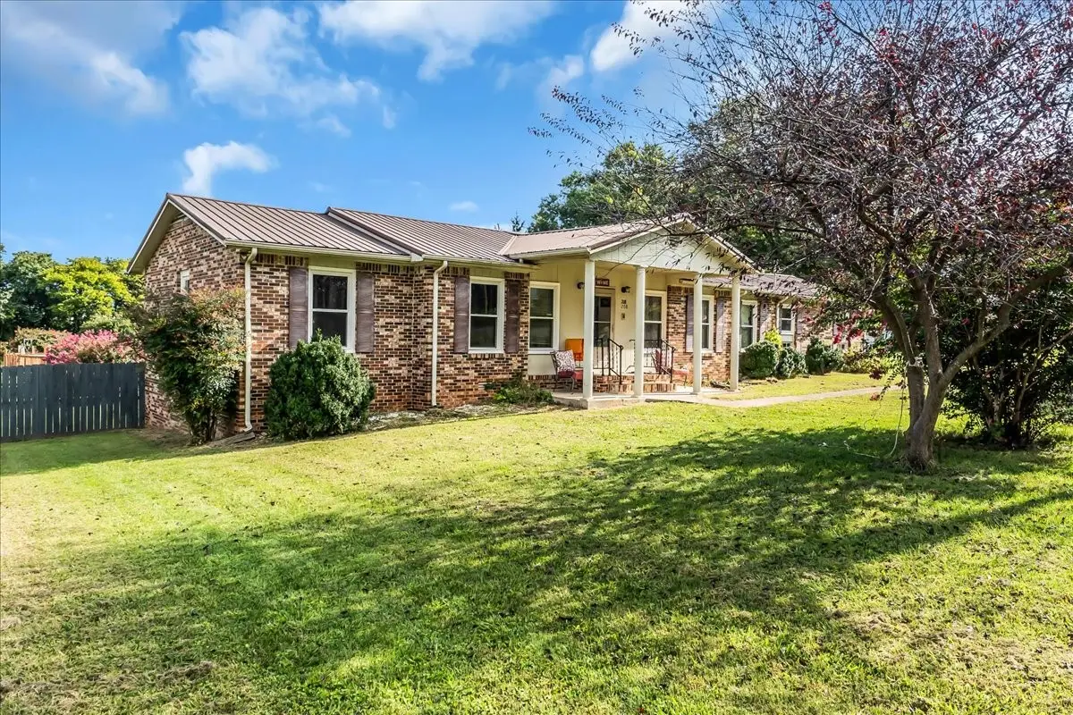 208 Tammy Dr, Decherd, TN 37324 - Image #1