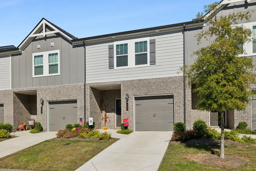 738 Prairie View Dr, Columbia, TN 38401 - Image #2