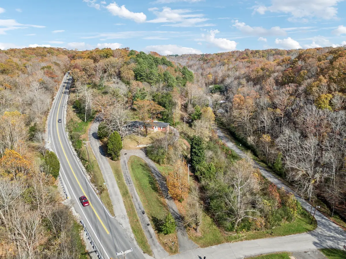 404 Van Hook Dr, Ashland City, TN 37015 - Image #1