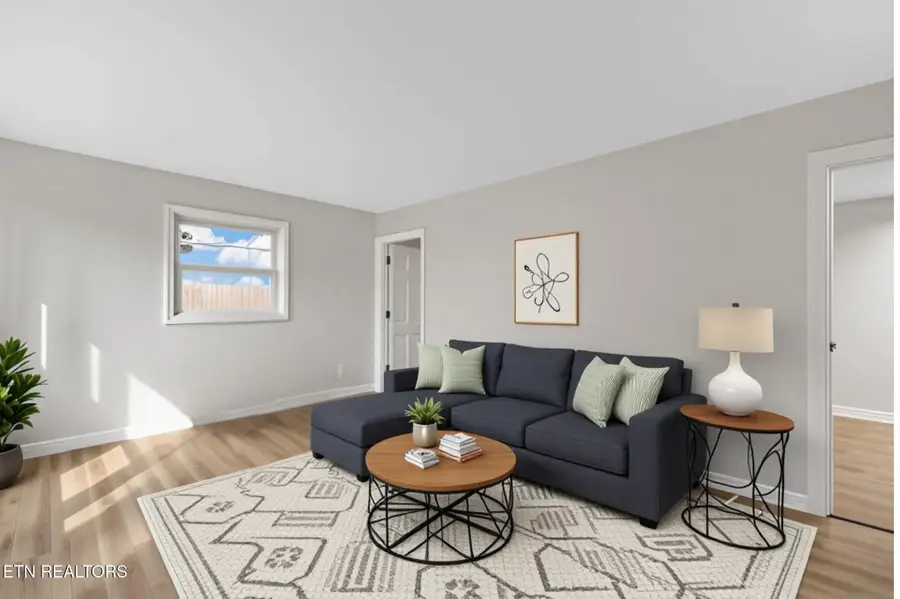 2527 Cecil Ave, Knoxville, TN 37917 - Image #2