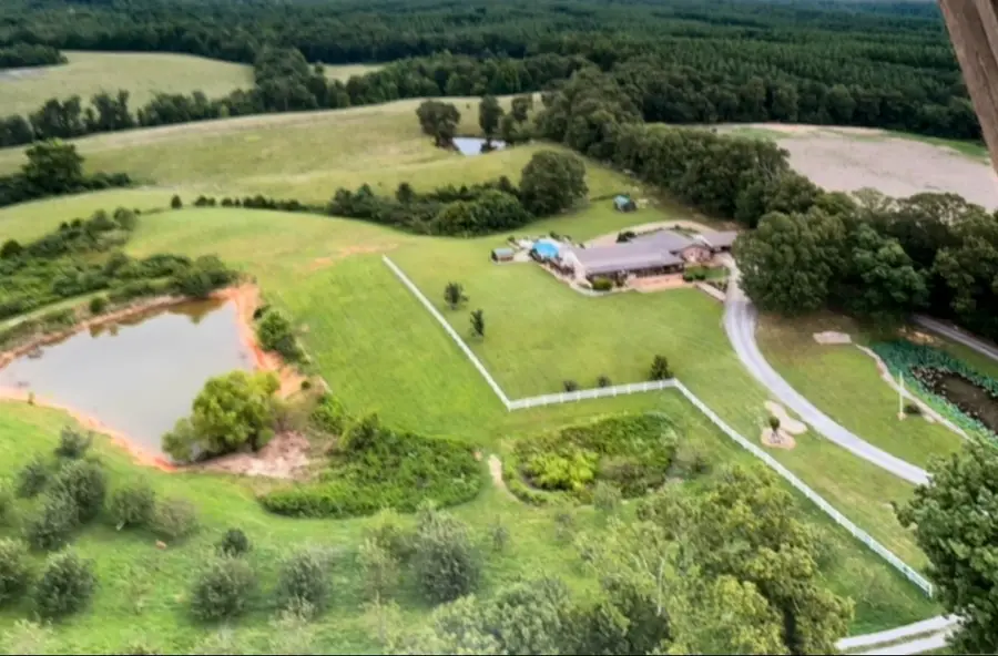 241 Glen Holliday Rd, Indian Mound, TN 37079 - Image #3